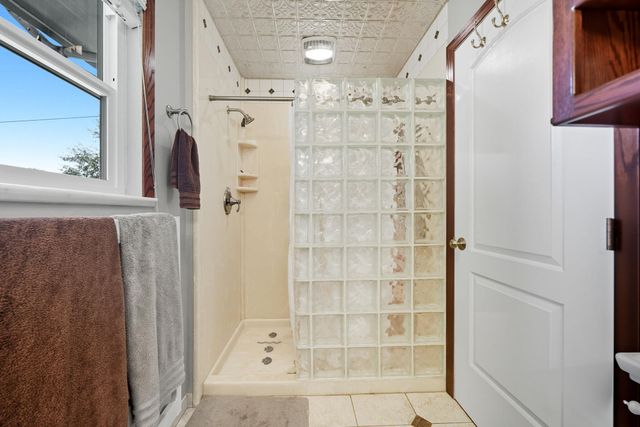 20260 River Valley Drive, Anderson, CA 96007