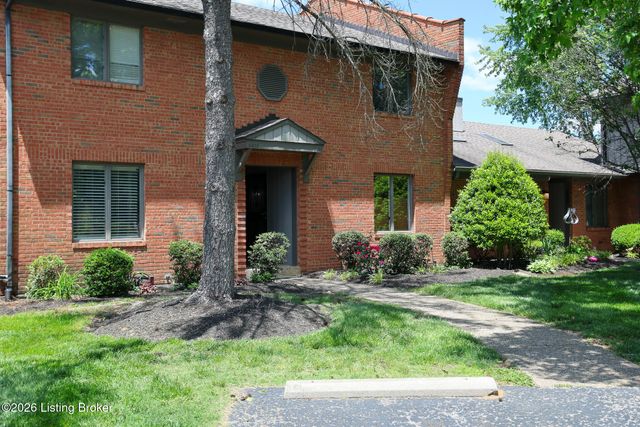 6481 Marina Dr, Prospect, KY 40059