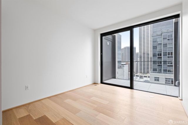 1 Steuart Lane 1903, San Francisco, CA 94105