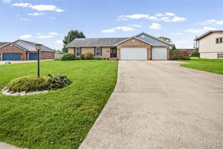 2724 Bryden Court, Alton, IL 62002