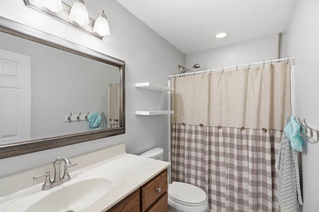 1536 Poplar Grove Rd, Westmoreland, TN 37186