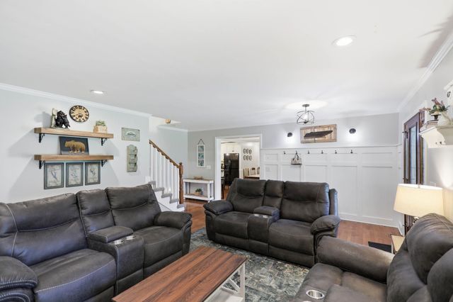 1536 Poplar Grove Rd, Westmoreland, TN 37186