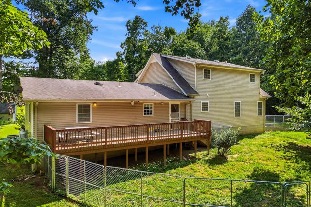 1536 Poplar Grove Rd, Westmoreland, TN 37186