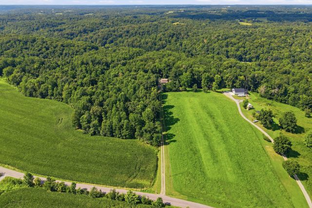 1536 Poplar Grove Rd, Westmoreland, TN 37186