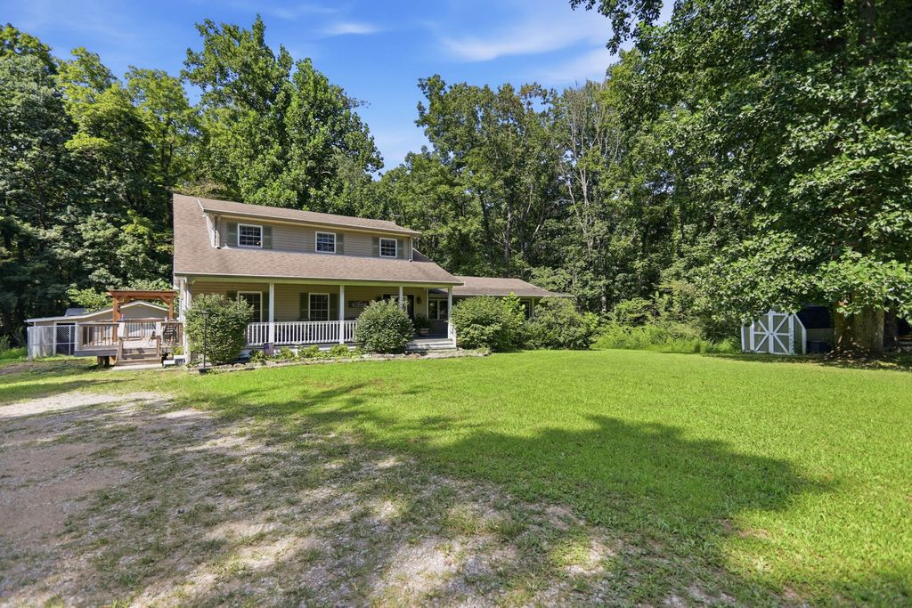 1536 Poplar Grove Rd, Westmoreland, TN 37186