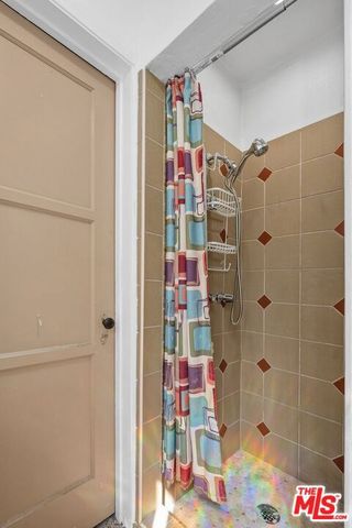 207 W 85th Street, Los Angeles, CA 90003