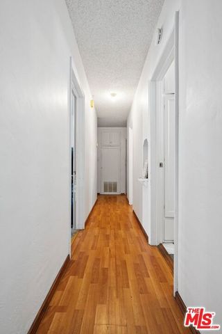 207 W 85th Street, Los Angeles, CA 90003