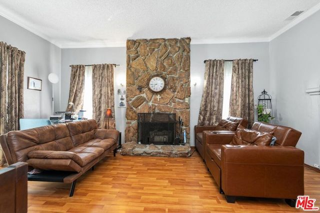 207 W 85th Street, Los Angeles, CA 90003