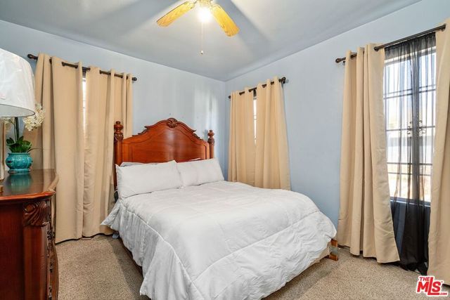 207 W 85th Street, Los Angeles, CA 90003