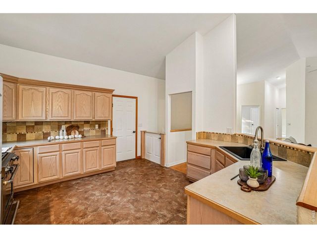 1670 Stove Prairie Cir, Loveland, CO 80538