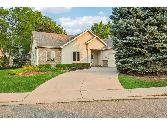 1670 Stove Prairie Cir, Loveland, CO 80538