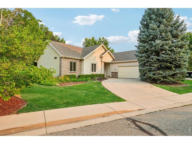 1670 Stove Prairie Cir, Loveland, CO 80538