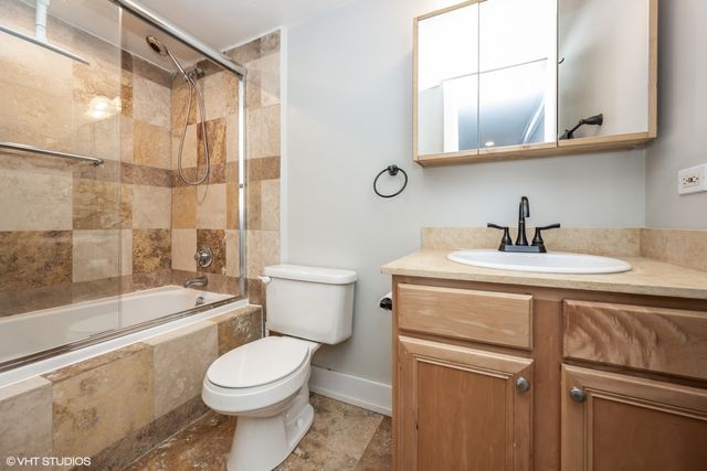 2350 N Kedzie Avenue F, Chicago, IL 60647