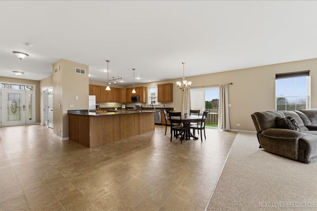 3254 Spokane Way, Montgomery, IL 60538