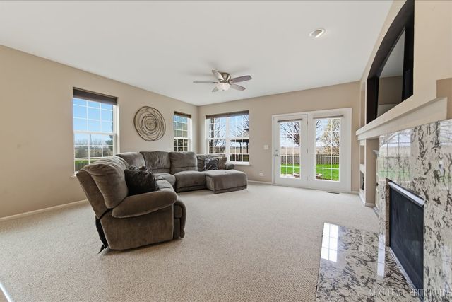 3254 Spokane Way, Montgomery, IL 60538