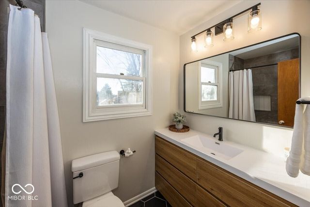 8058 N Richardt Avenue, Indianapolis, IN 46256