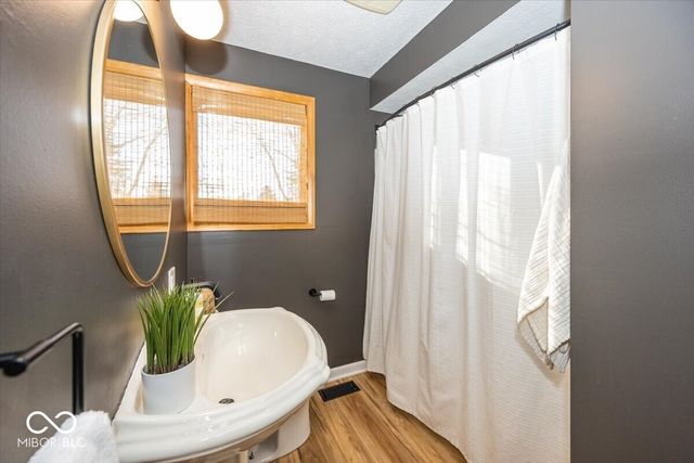 8058 N Richardt Avenue, Indianapolis, IN 46256