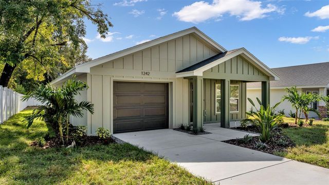 1242 DOROTHY STREET, Lakeland, FL 33815