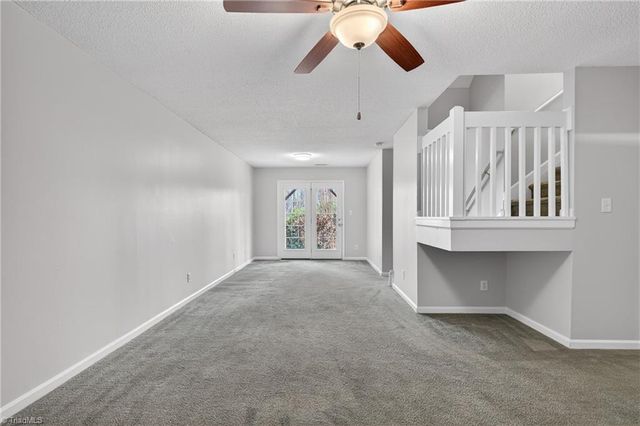 96 Tannenbaum Circle, Greensboro, NC 27410