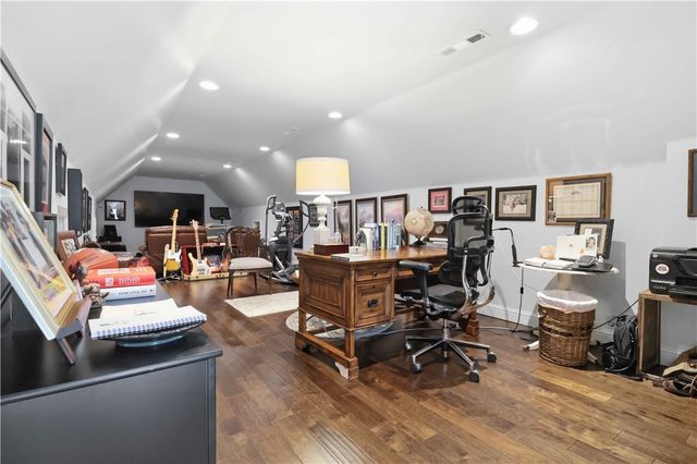 448 N Limestone Drive, Fayetteville, AR 72701