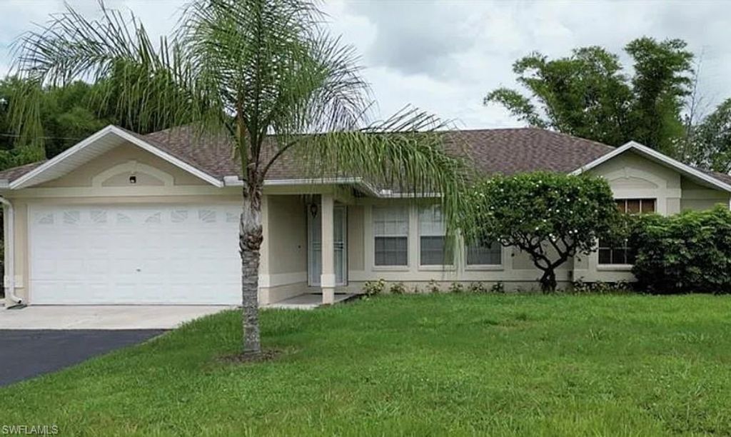 914 14th ST SE, Naples, FL 34117