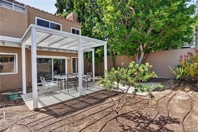 1 Cormorant Circle, Newport Beach, CA 92660