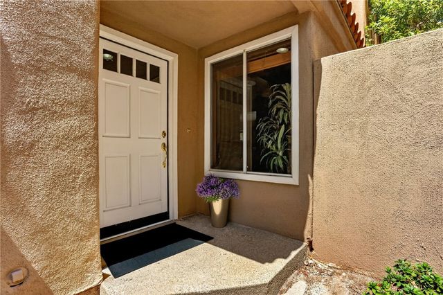 1 Cormorant Circle, Newport Beach, CA 92660