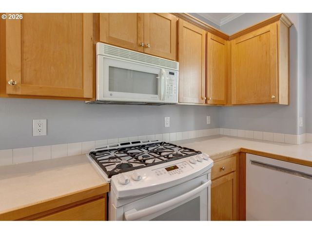 434 5TH St, Lake Oswego, OR 97034