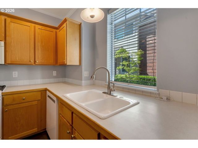 434 5TH St, Lake Oswego, OR 97034