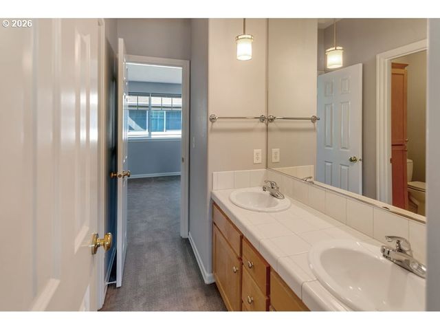 434 5TH St, Lake Oswego, OR 97034