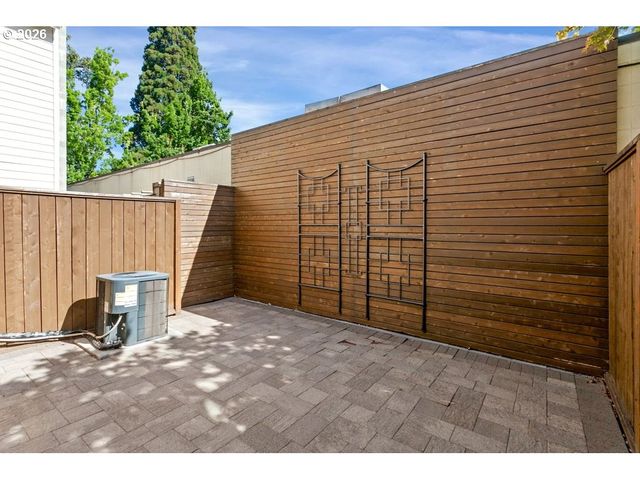 434 5TH St, Lake Oswego, OR 97034