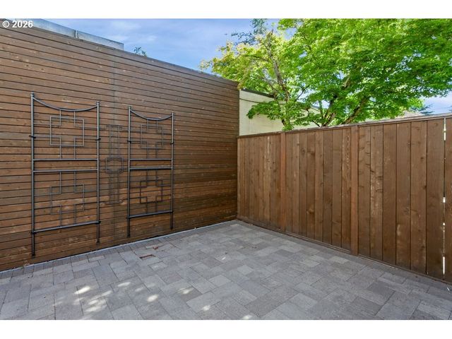 434 5TH St, Lake Oswego, OR 97034