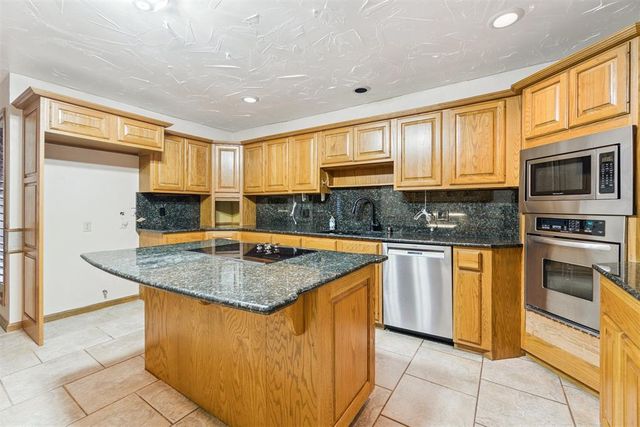 5808 Dundee Court, Edmond, OK 73025