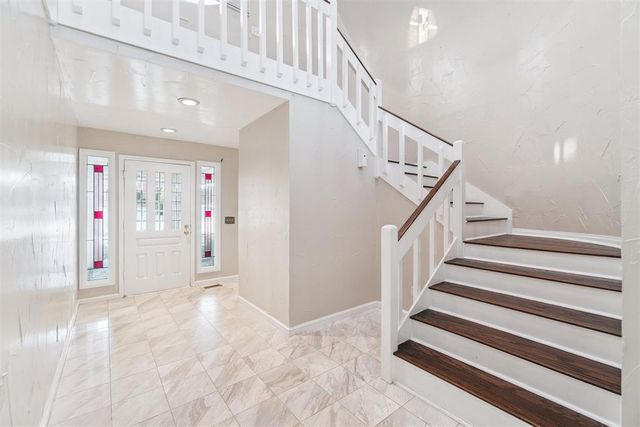 5808 Dundee Court, Edmond, OK 73025