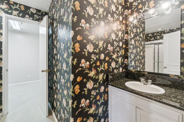 5808 Dundee Court, Edmond, OK 73025