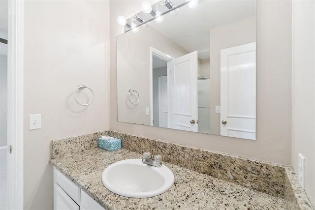 5808 Dundee Court, Edmond, OK 73025