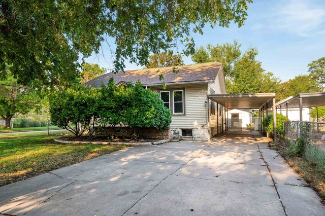147 S Sedgwick St, Wichita, KS 67213