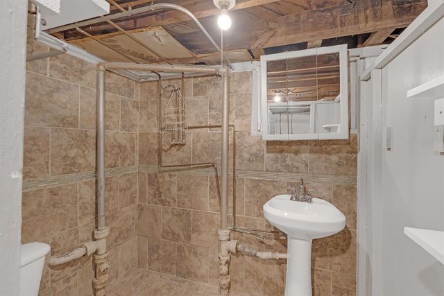 147 S Sedgwick St, Wichita, KS 67213