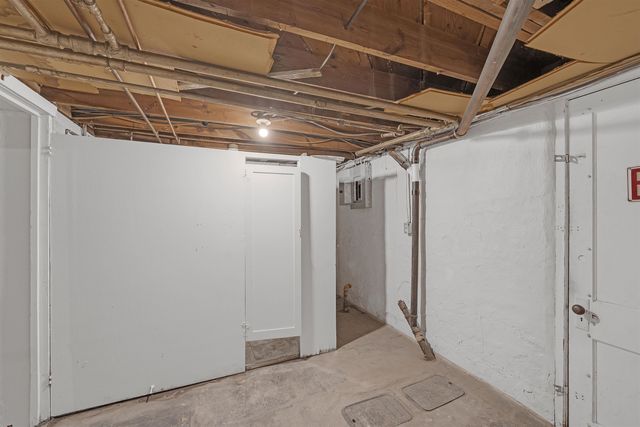 147 S Sedgwick St, Wichita, KS 67213