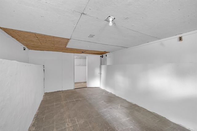 147 S Sedgwick St, Wichita, KS 67213