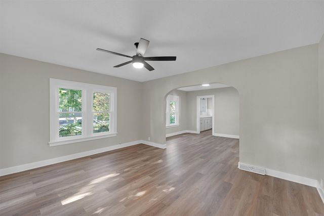 147 S Sedgwick St, Wichita, KS 67213