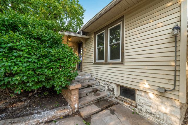 147 S Sedgwick St, Wichita, KS 67213