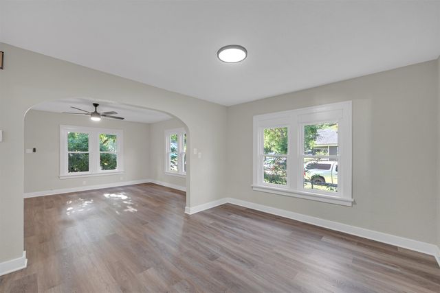 147 S Sedgwick St, Wichita, KS 67213