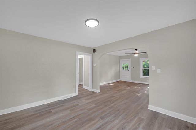 147 S Sedgwick St, Wichita, KS 67213