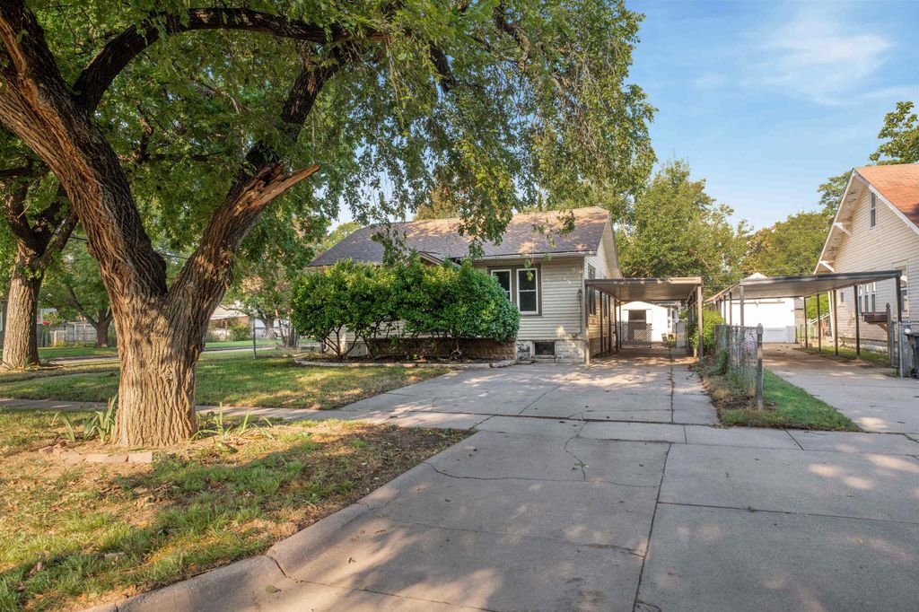 147 S Sedgwick St, Wichita, KS 67213