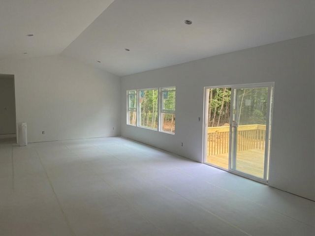 15741 Mercury Drive, Grand Haven, MI 49417