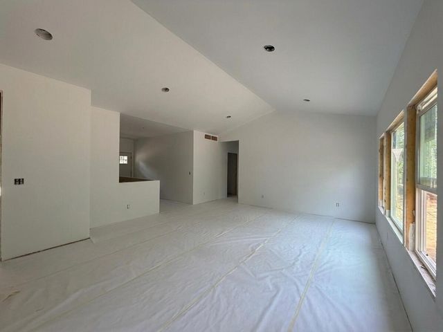 15741 Mercury Drive, Grand Haven, MI 49417