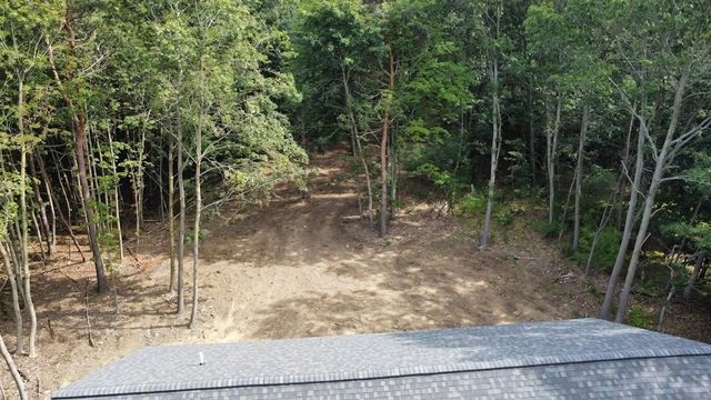 15741 Mercury Drive, Grand Haven, MI 49417