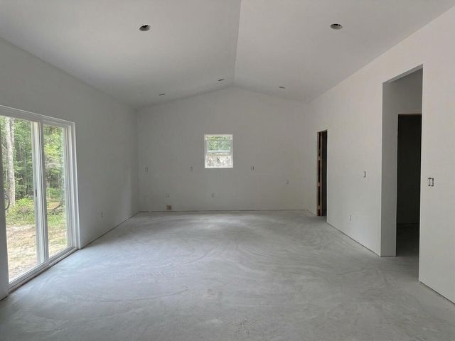 15741 Mercury Drive, Grand Haven, MI 49417