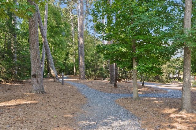 857 Constellation Drive, Decatur, GA 30033